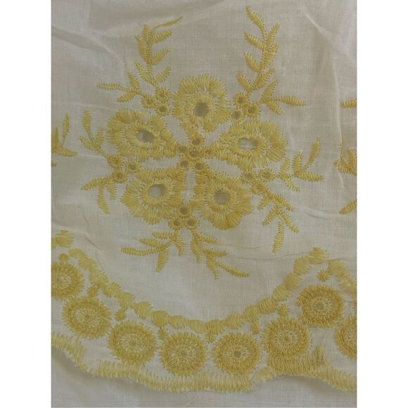 Forgotten Grace women’s embroidered blouse large yellow white off shoulder - Picture 6 of 6